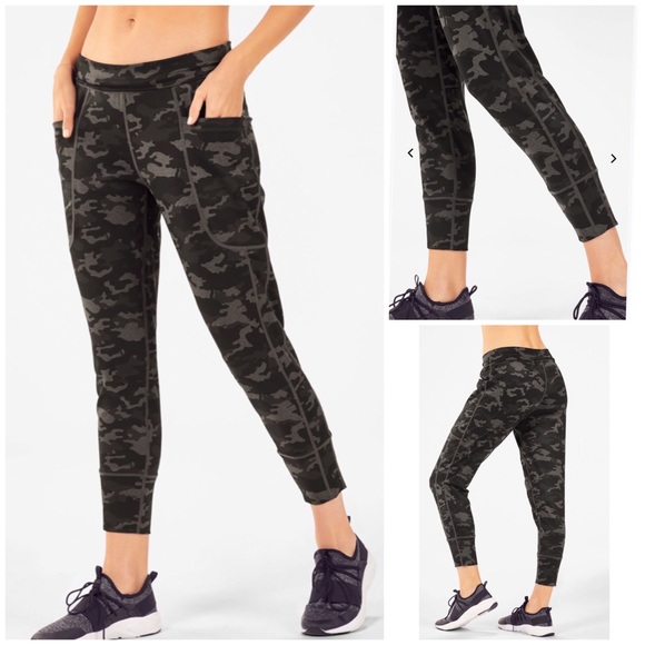 Fabletics Pants - Fabletics Camo Maj Pant Jogger Size XXL/14-16